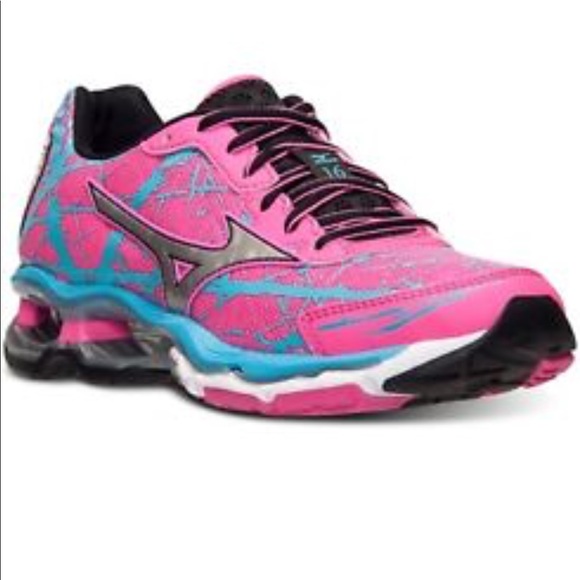 mizuno wave creation 16